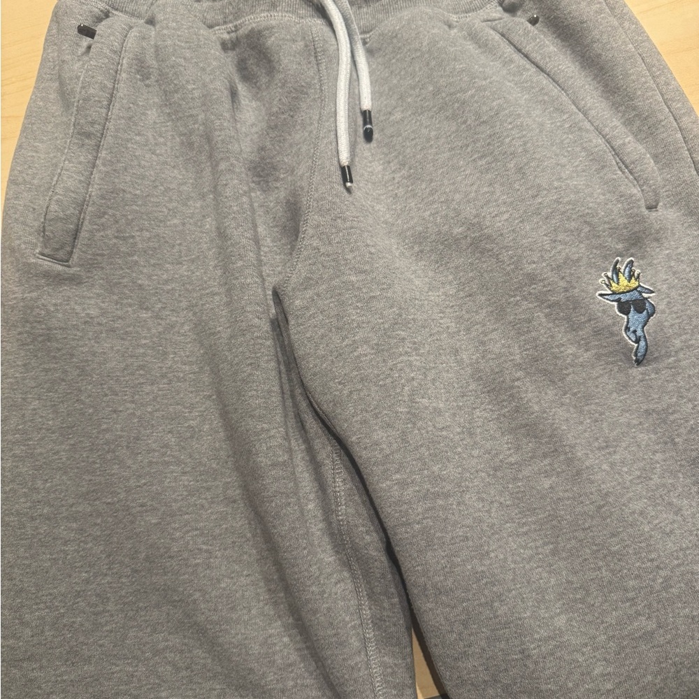 Men's GOAT USA Sweat Pants in gray.
